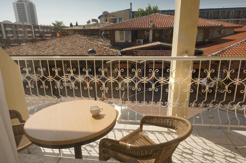 Зображення Lotus 3*