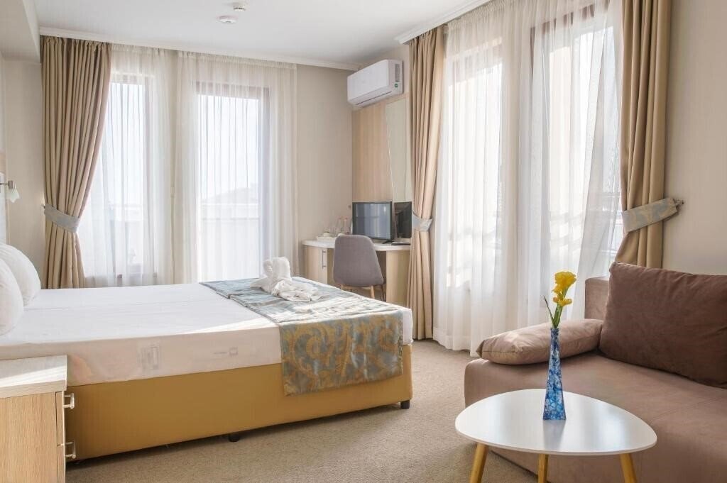 Готель Melia Mar 3*