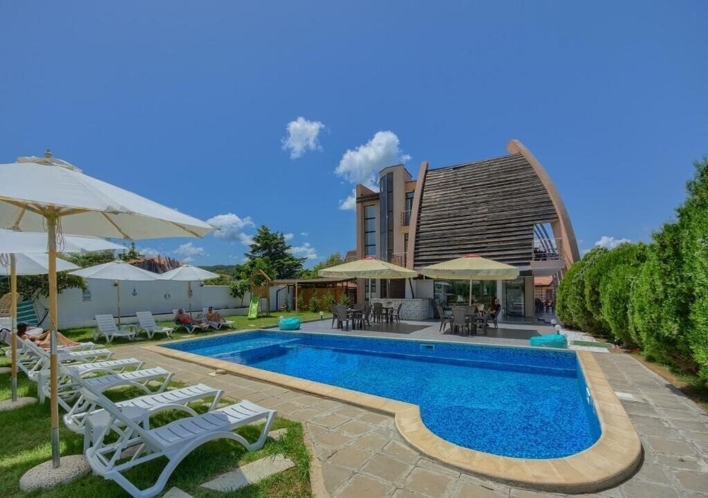 Фото Odyssey Family Hotel 3*