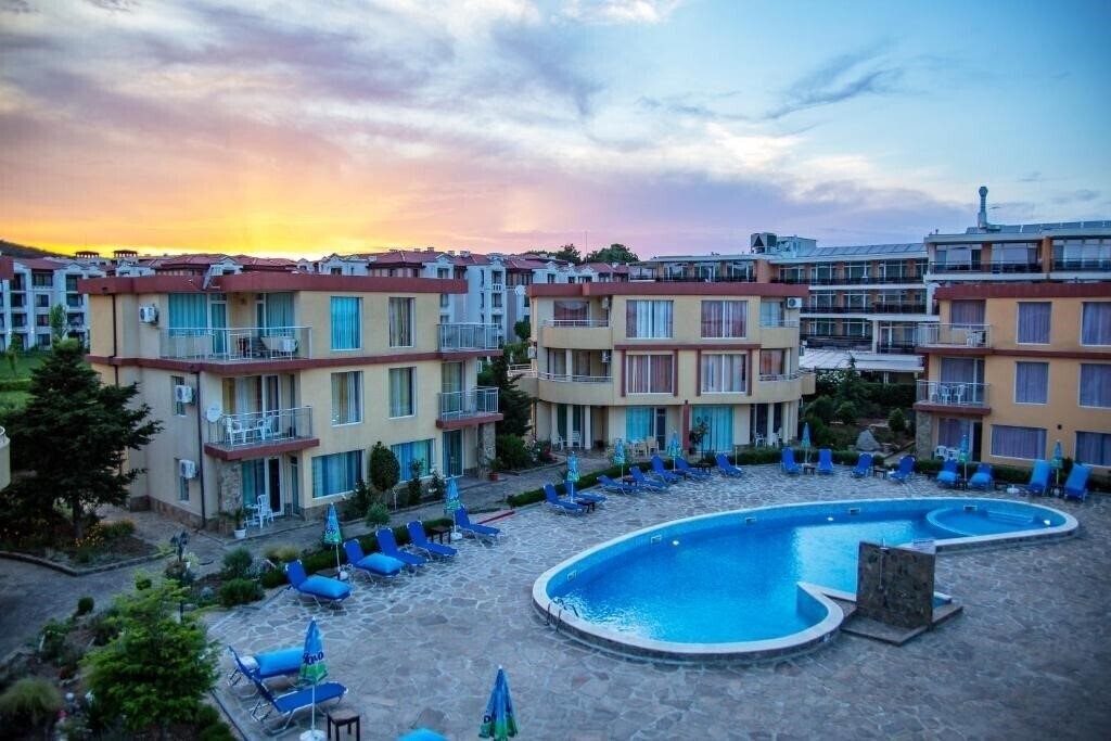 Готель Hotel Mapy Sozopol (ex. Mappy Holidays Aparthotel, Mapy Holiday Village) 3*