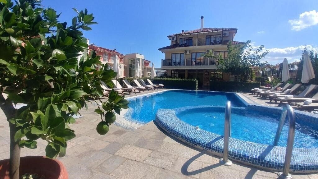 Готель Hotel Muses 3*