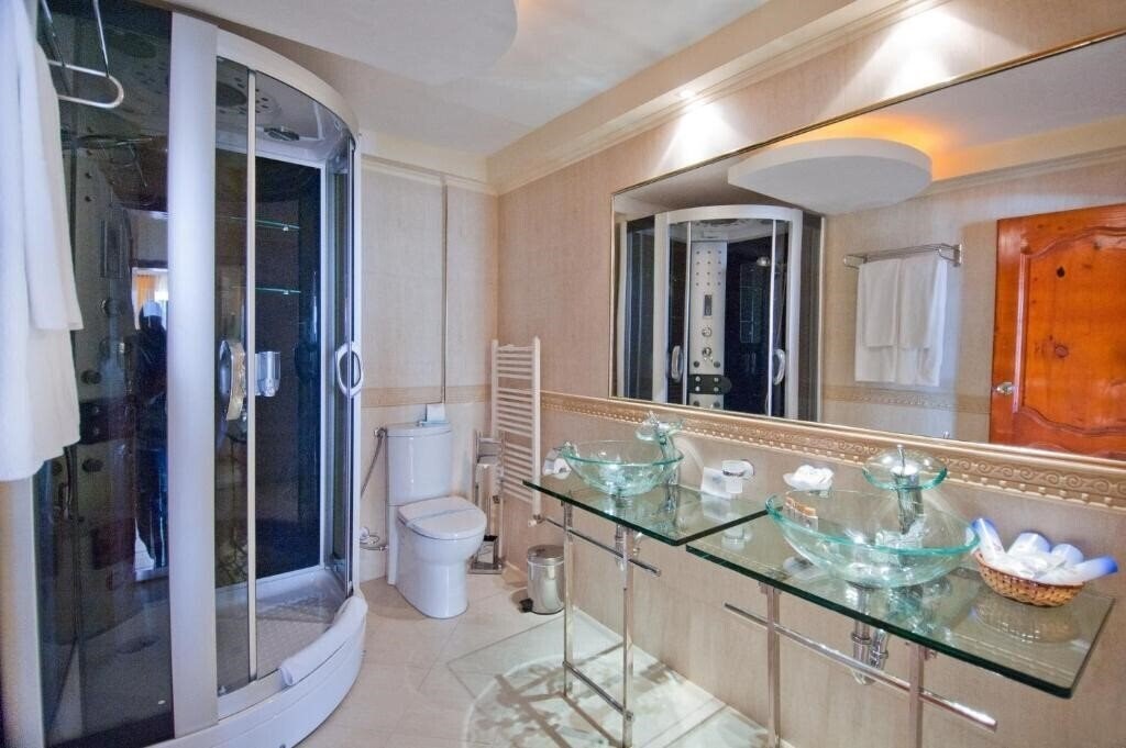 Фото Villa List 4*