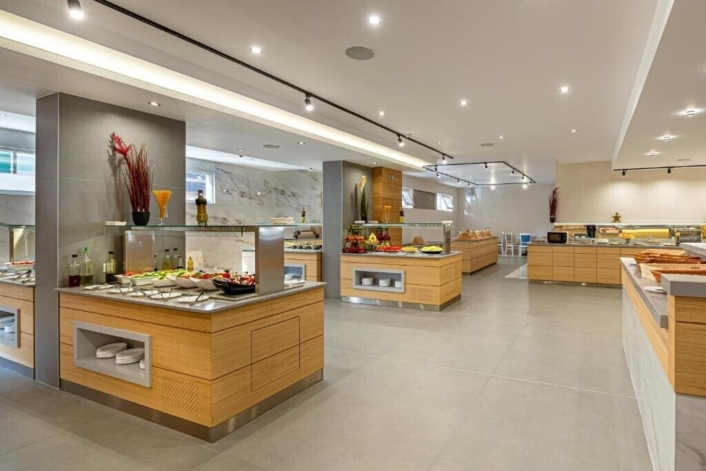 Фотографія Martinez Hotel 4*