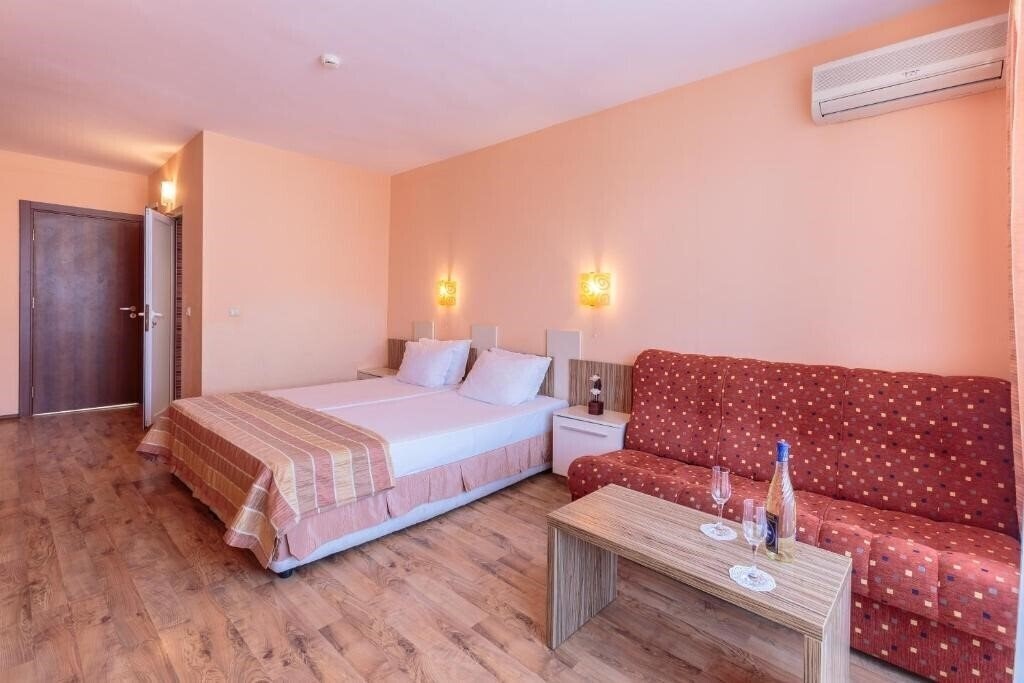 Фото Apolis 3*