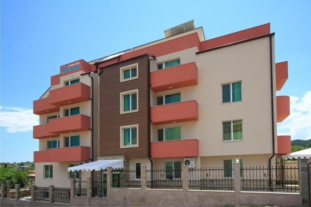 Готель Siena House 3*