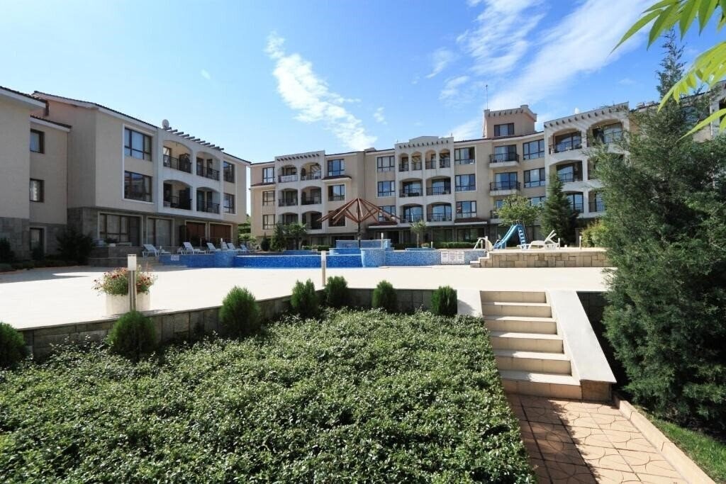 Фотографія Bay Apartments (ex. Bay Apartments Sozopol ) 3*