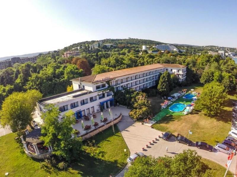 Готель Chaika 2*