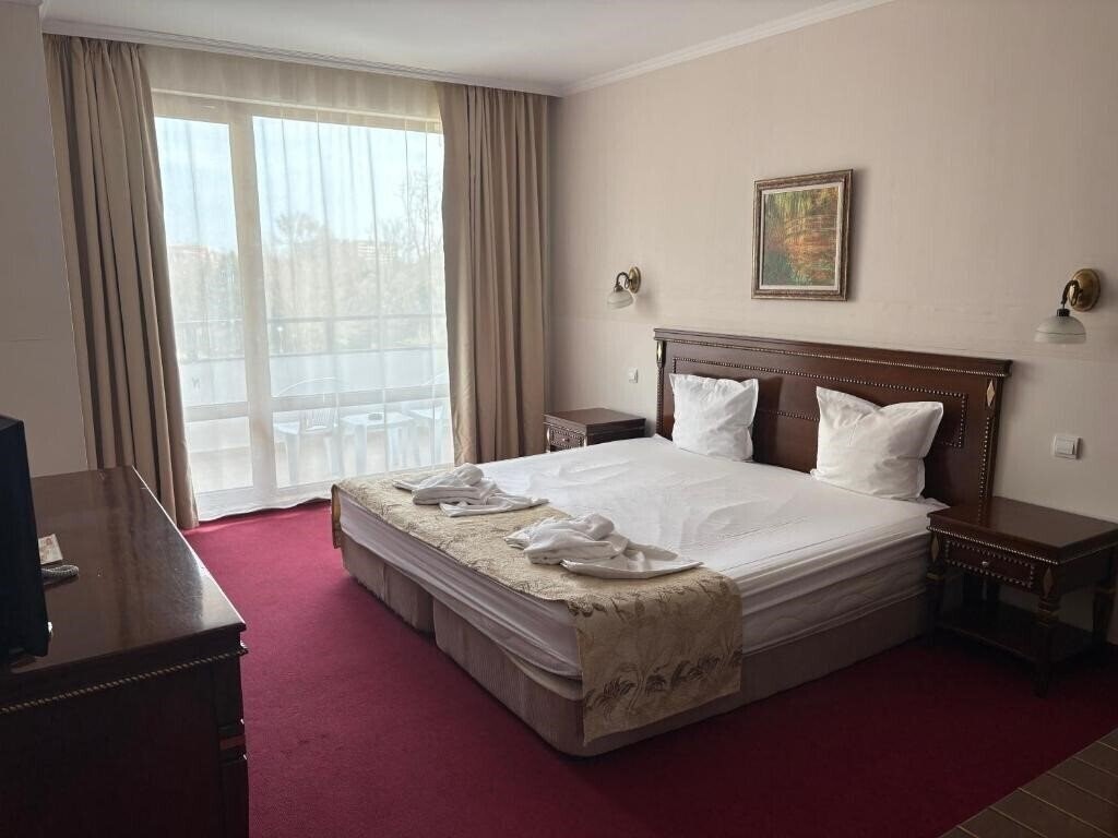 Отель Hanat 3*