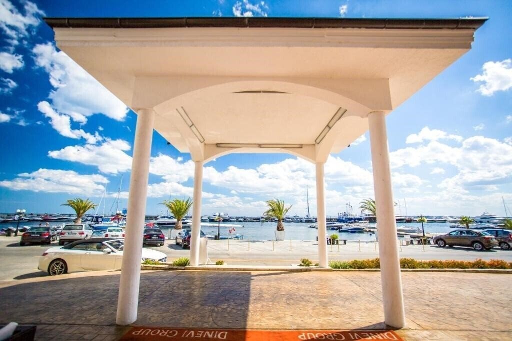 Фотографія Palace Marina Dinevi 5*