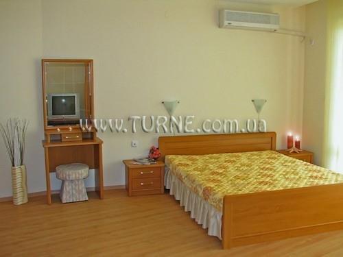 Готель Messambria Fort Beach 3*