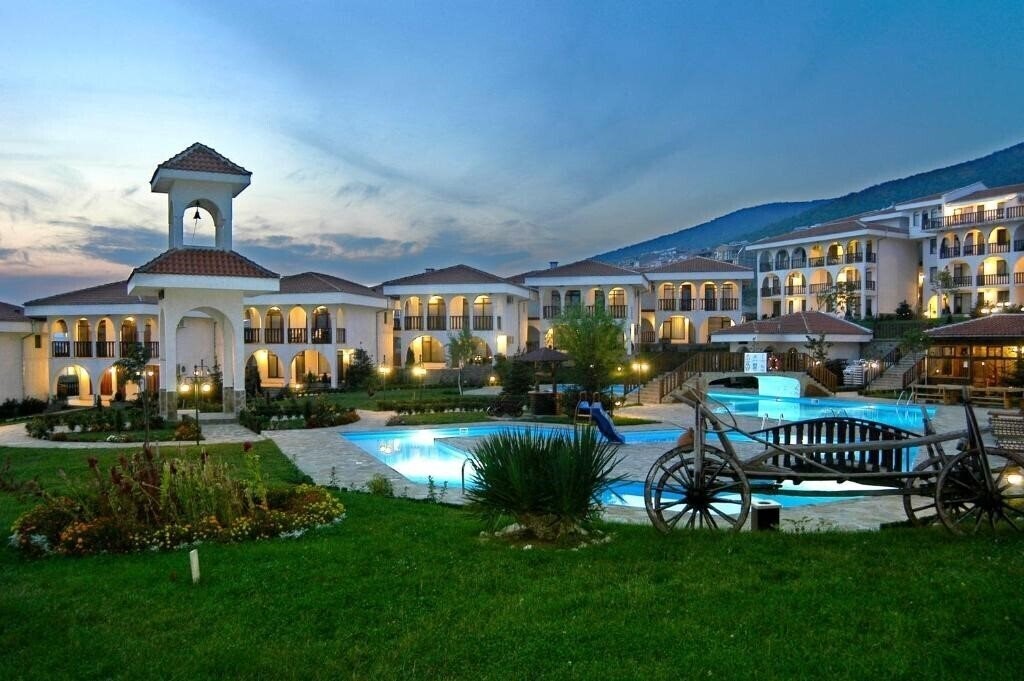 Отель Kambani 4*