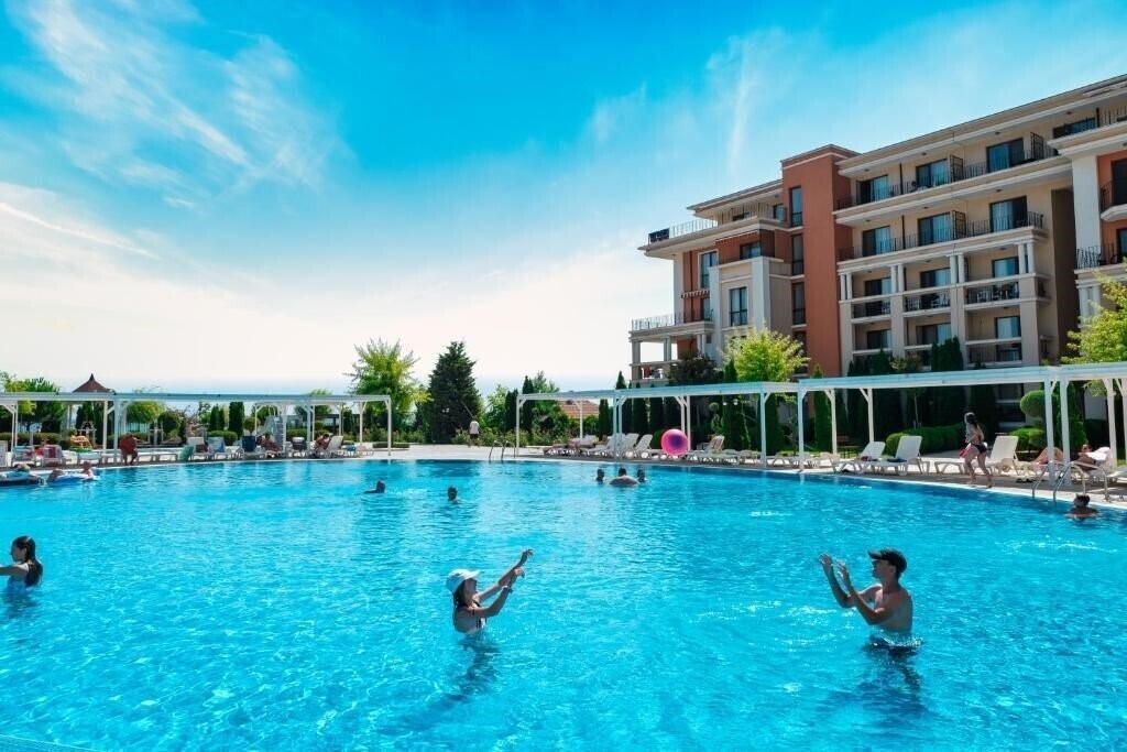 Готель Prestige Fort Beach 4*