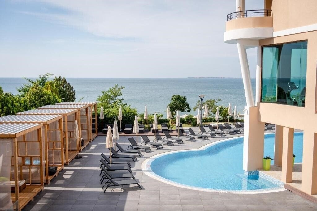 Отель Grand Hotel Sveti Vlas 4*
