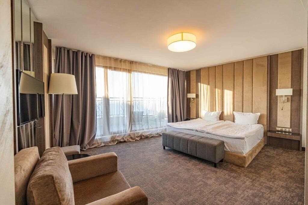 Фото Grand Hotel Sveti Vlas 4*