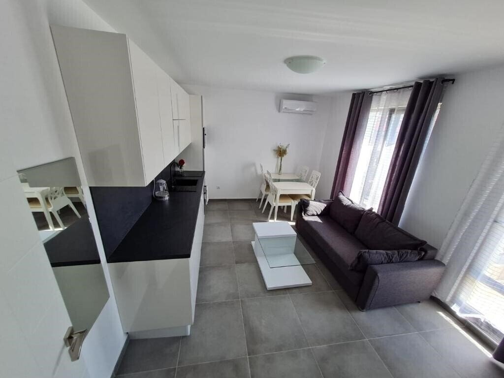 Фото Deluxe Beach Apartment in Sveti Vlas 3*