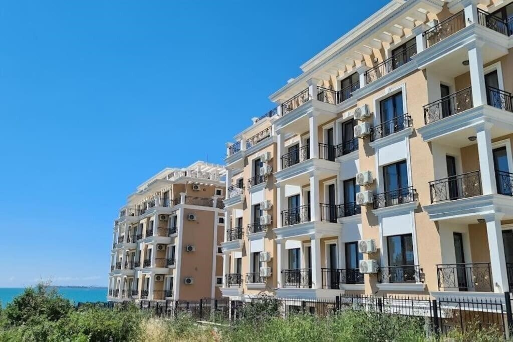 Зображення Deluxe Beach Apartment in Sveti Vlas 3*