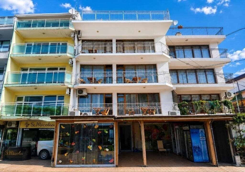 Отель Guest House Uyut 3*