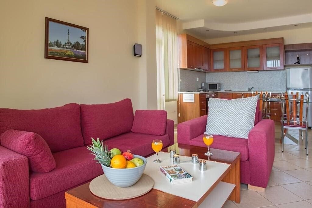 Изображение Garden of Eden Aparthotel 4*