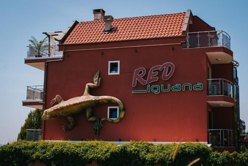 Изображение Red Iguana 3*