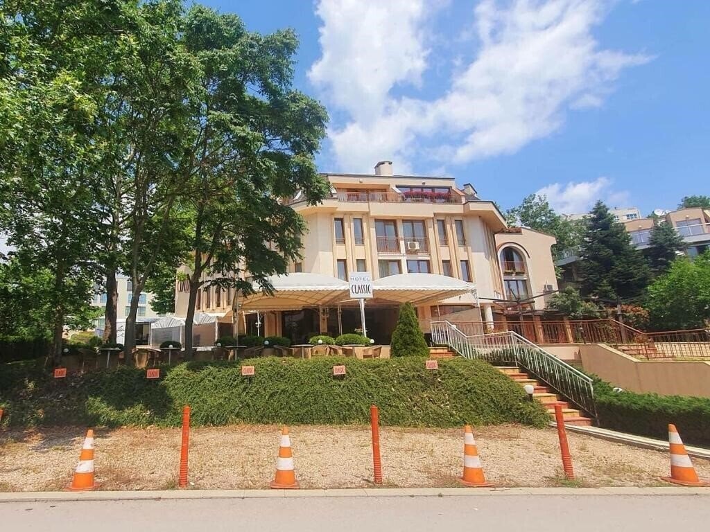 Готель Family Hotel Classic 3*