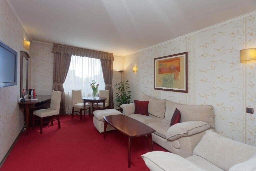 Зображення Capitol Hotel 4*