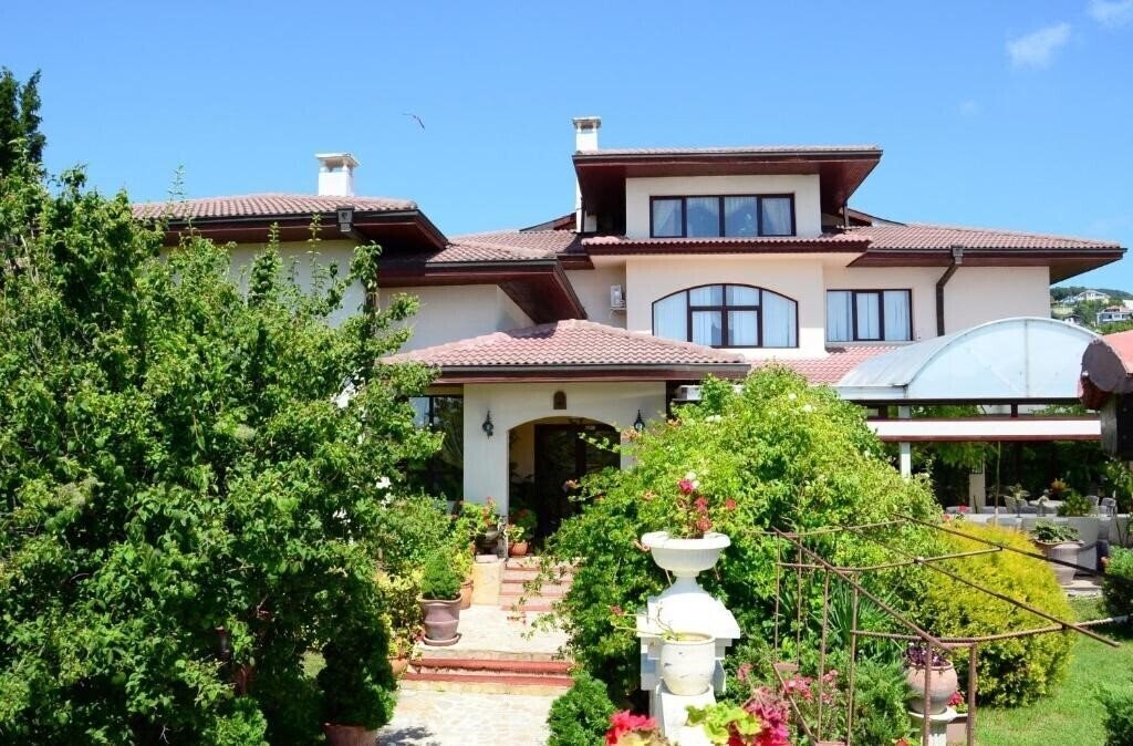 Отель Dallas residence 5*