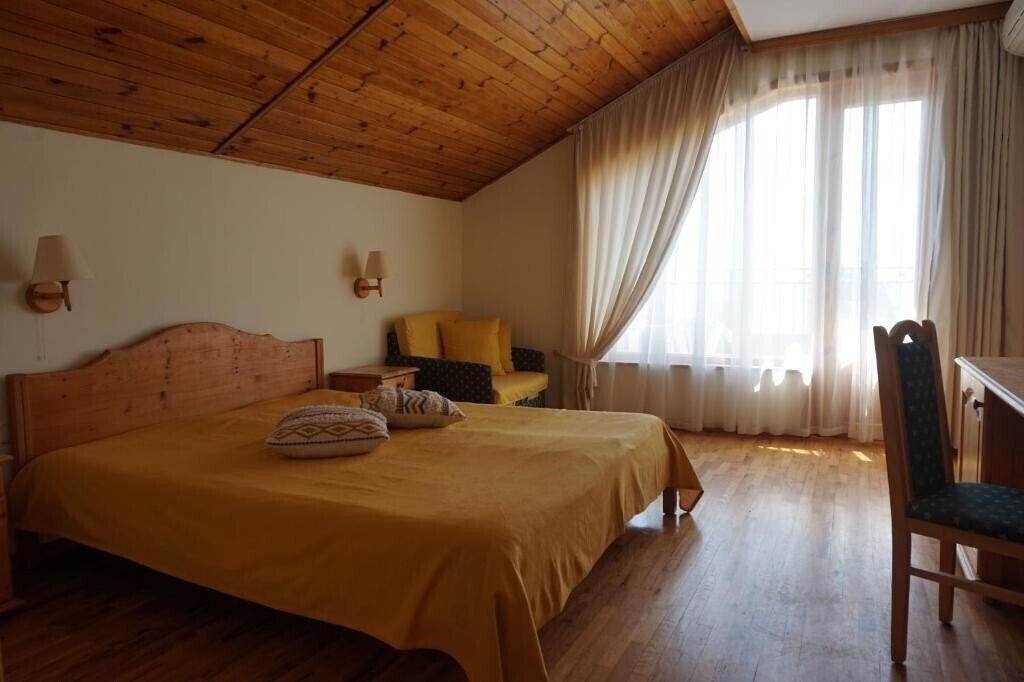 Картинка Margarita Hotel Varna 2*
