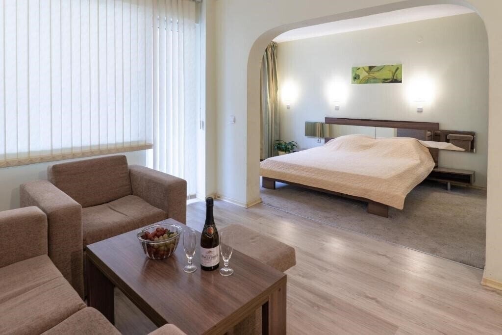 Фото Family Hotel Gran Ivan 3*