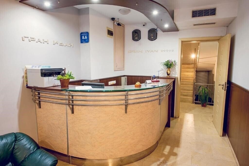 Фотографія Family Hotel Gran Ivan 3*