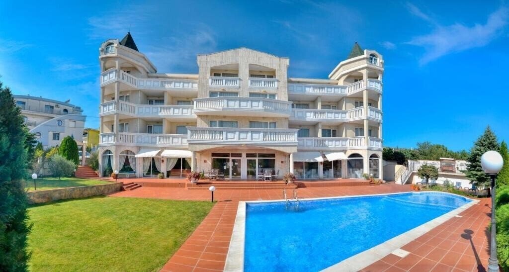 Готель Hotel Alekta 3*