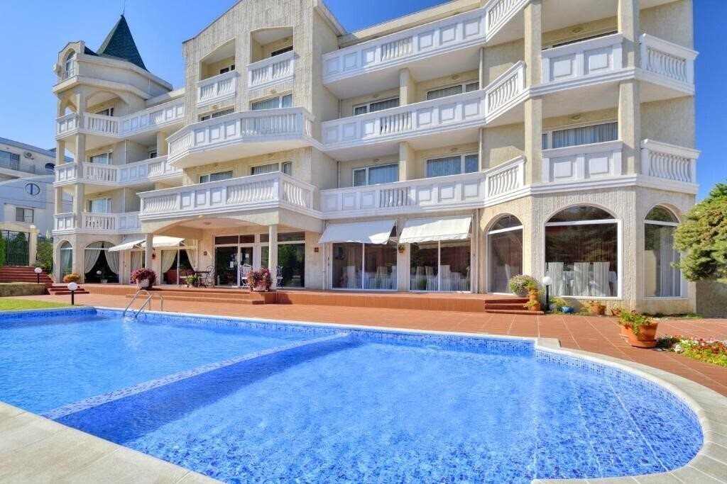 Фото Hotel Alekta 3*