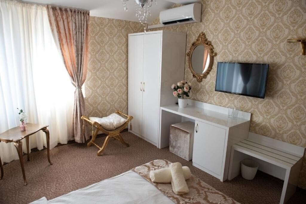 Изображение Boutique Hotel Antiques & Gold 3*