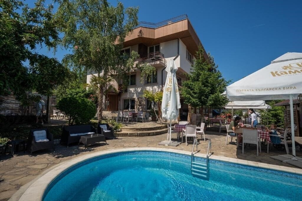 Готель Guest House La Casa 3*