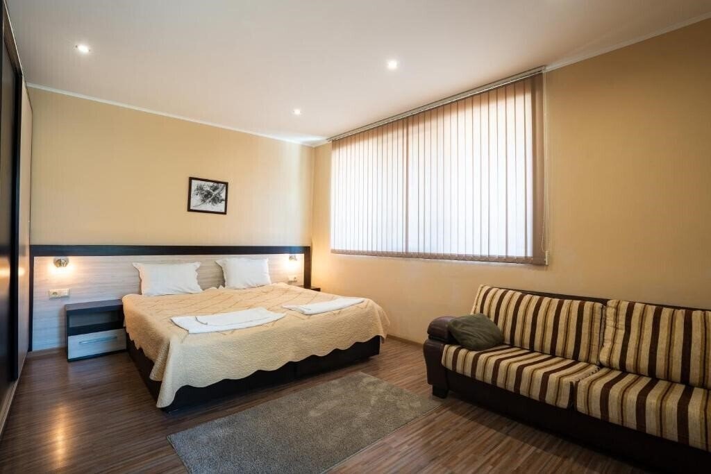Фото Guest House La Casa 3*