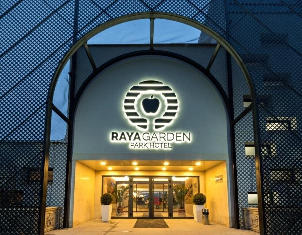 Фото Park Hotel Raya Garden 2*