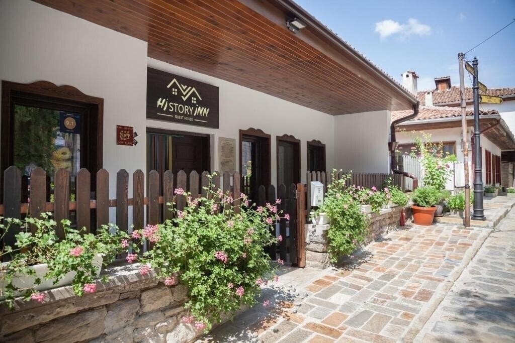 Отель History Inn Unique Guest House 3*