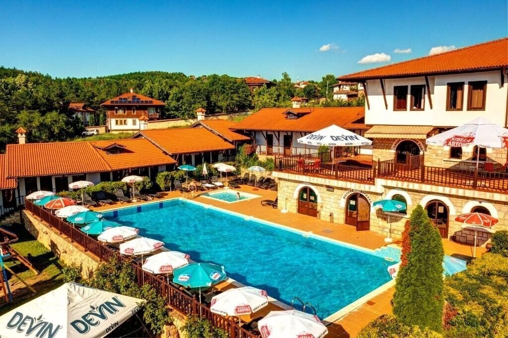 Готель Rachev Hotel & Residence 4*