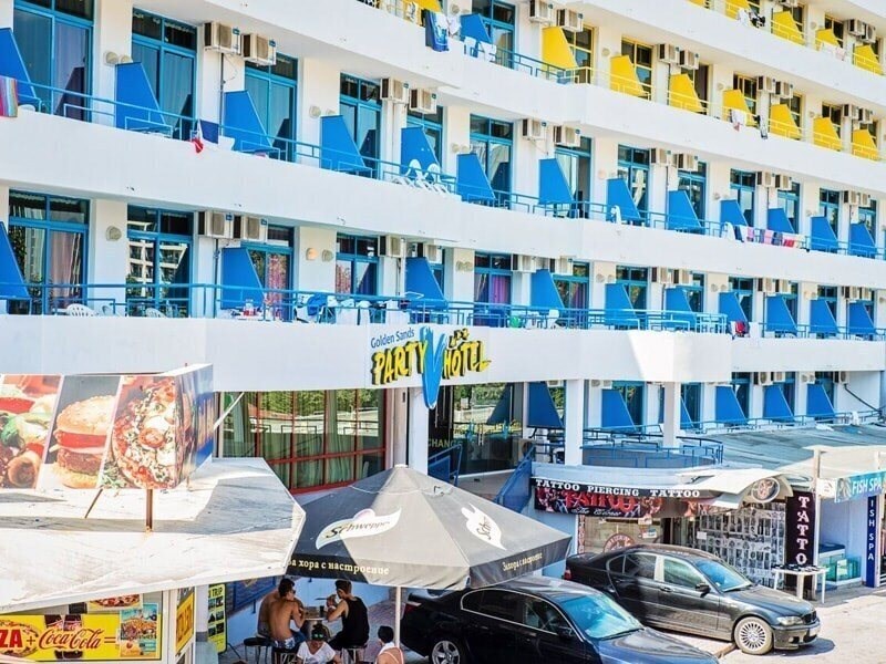 Отель Vladislav Party 3*