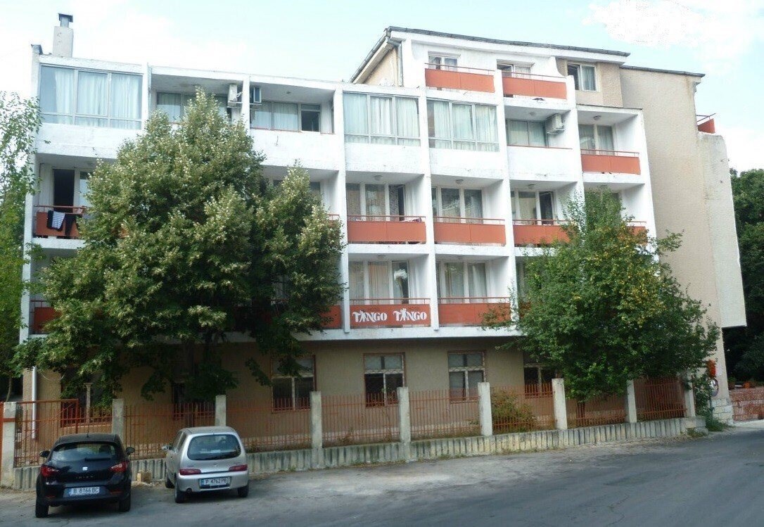 Готель Tango Golden Sands 2*