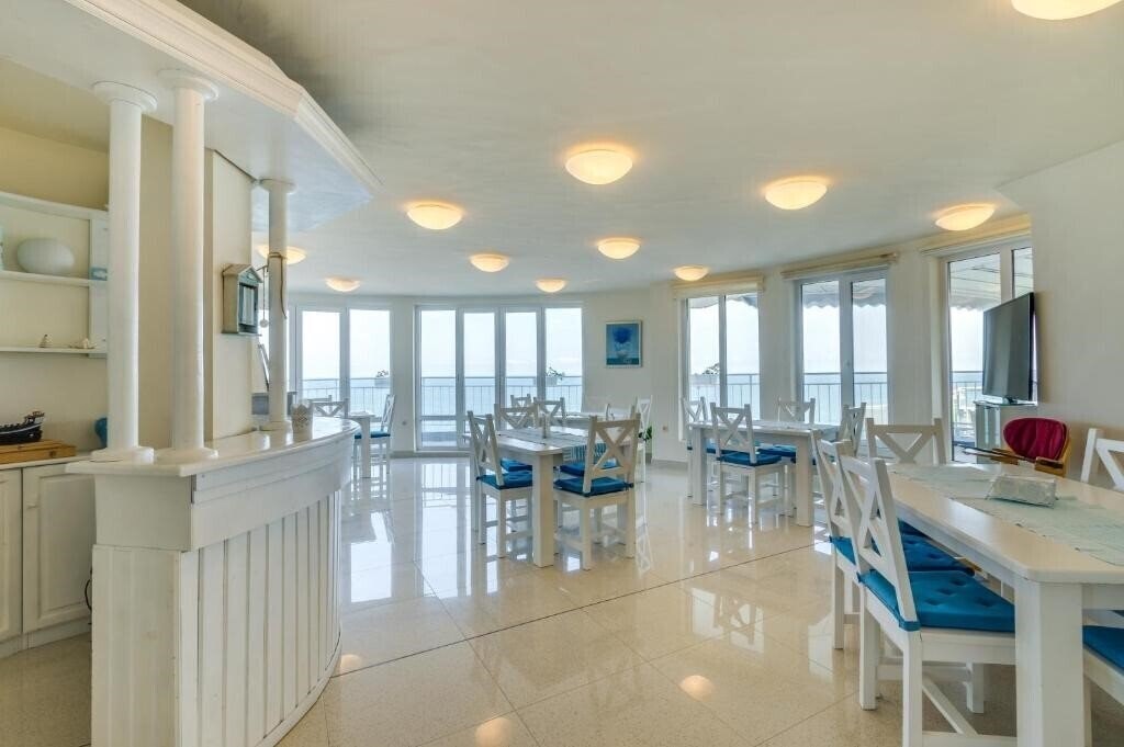 Фотография Villa White Dove вилла