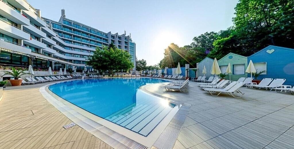 Отель MiraBelle 4*
