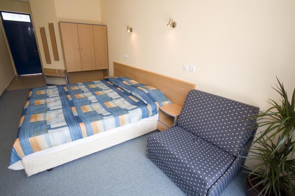 Картинка Blue Sky 3*