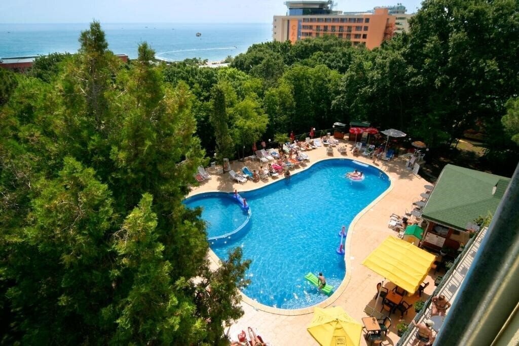 Отель Tintyava Park Hotel 3*