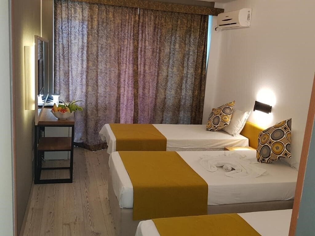 Фото Tintyava Park Hotel 3*