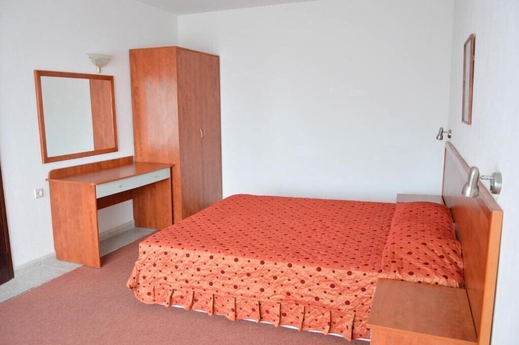 Отель Bellevue Rgs 3*