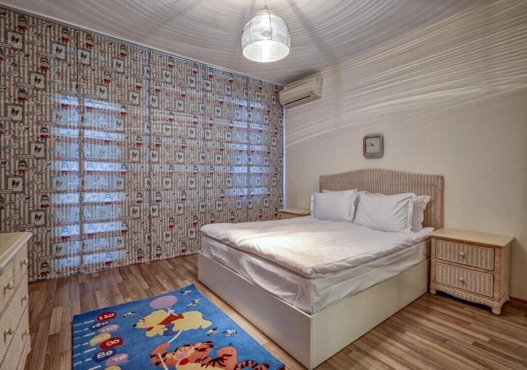 Фото Continental Apartments 4*