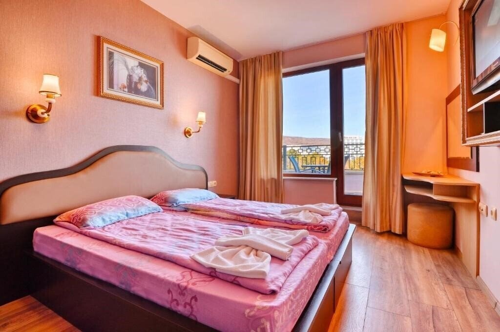 Фотографія Luxury Apartment Zlatna Kotva 3*