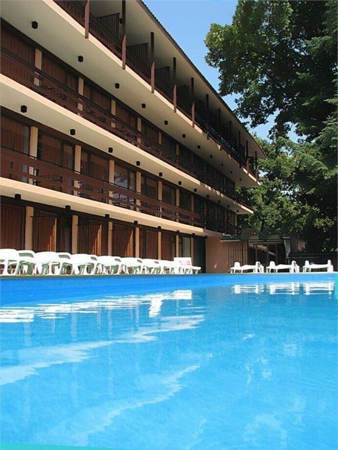 Готель Zora 2*