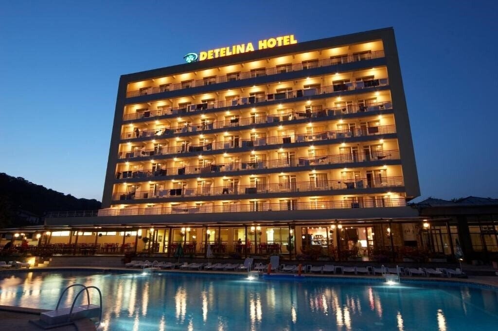 Готель Detelina 3*