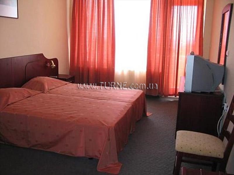 Картинка Dahlia Garden 3*